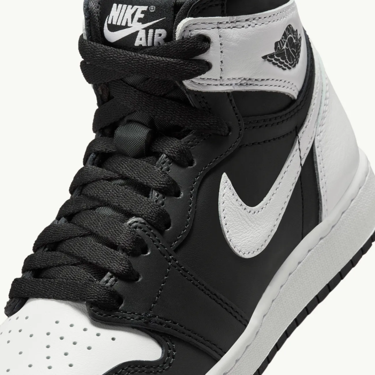 Grade School Air Jordan 1 Retro High OG - 'Reverse Panda'