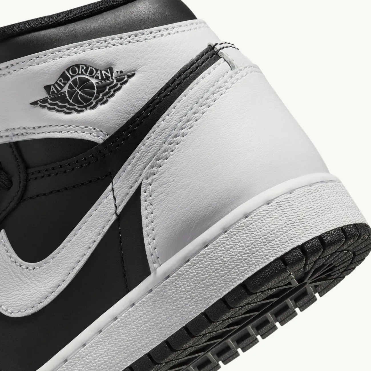 Grade School Air Jordan 1 Retro High OG - 'Reverse Panda'