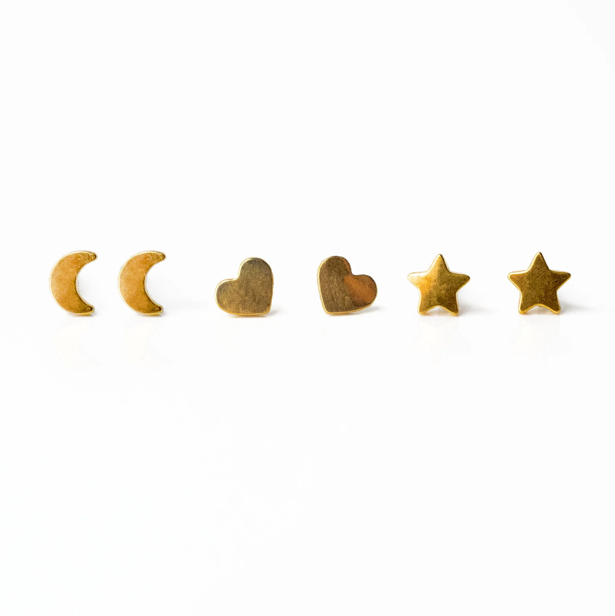 The Charmer Flat Back Sleeper Earrings Studs Set